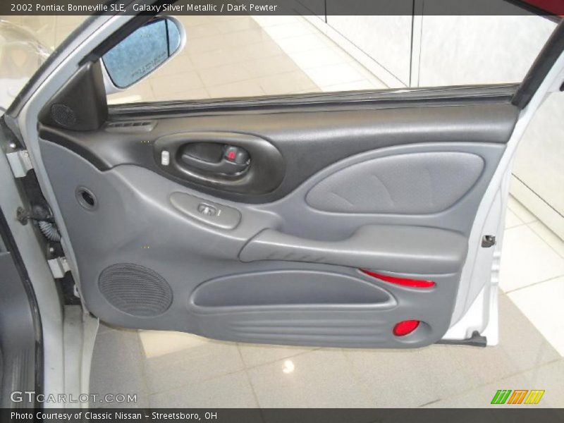 Door Panel of 2002 Bonneville SLE