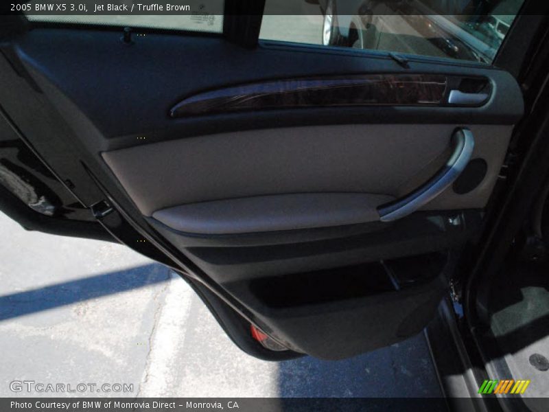 Jet Black / Truffle Brown 2005 BMW X5 3.0i
