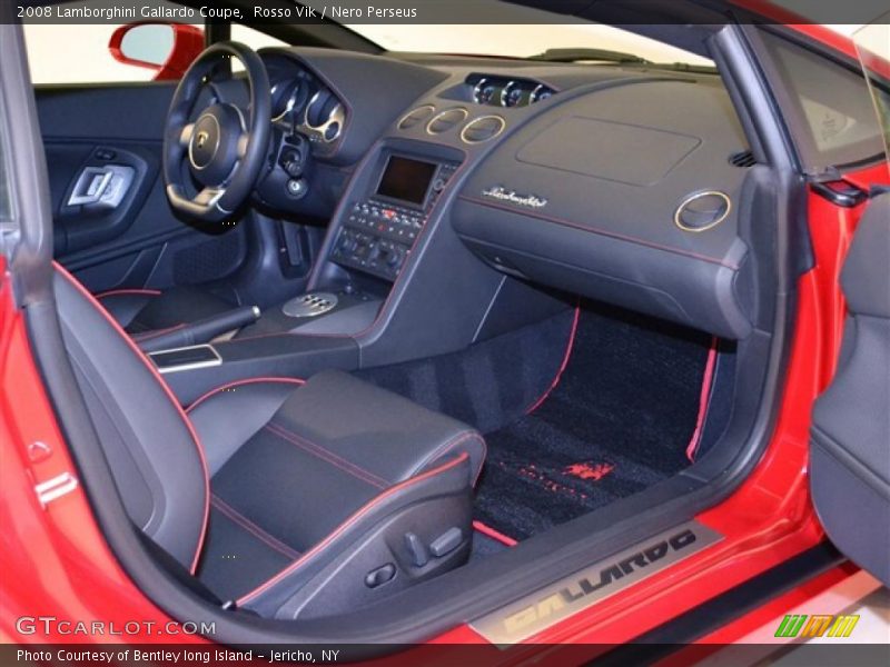 Dashboard of 2008 Gallardo Coupe