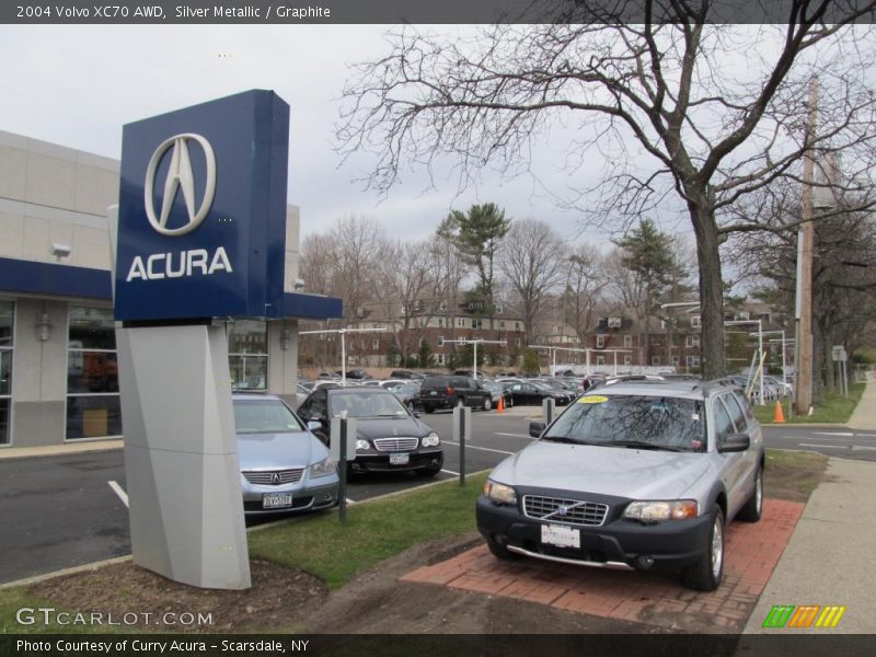 Silver Metallic / Graphite 2004 Volvo XC70 AWD