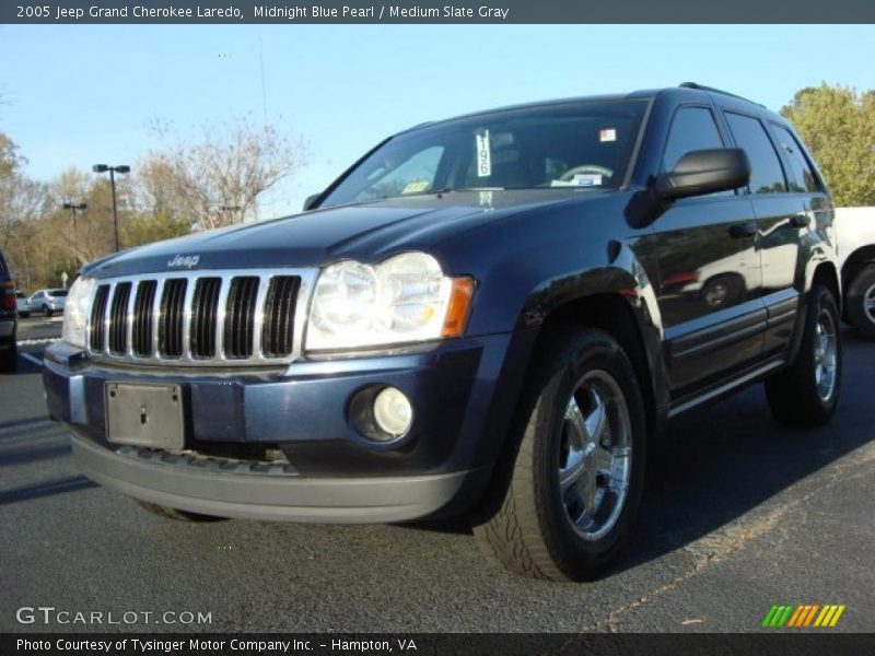 Midnight Blue Pearl / Medium Slate Gray 2005 Jeep Grand Cherokee Laredo