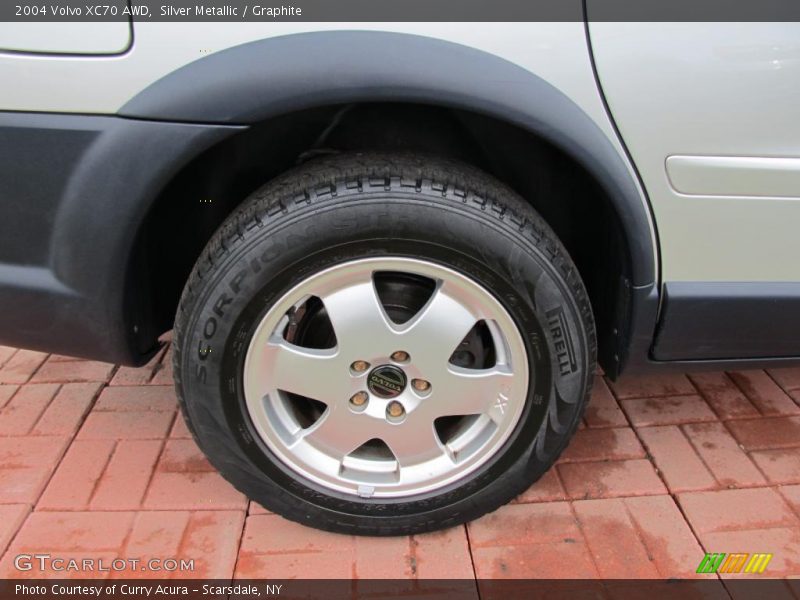 Silver Metallic / Graphite 2004 Volvo XC70 AWD