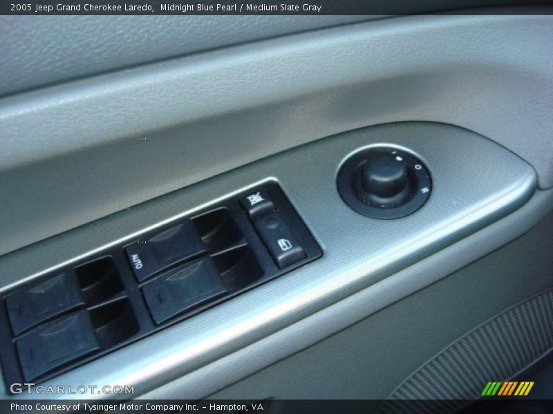 Midnight Blue Pearl / Medium Slate Gray 2005 Jeep Grand Cherokee Laredo