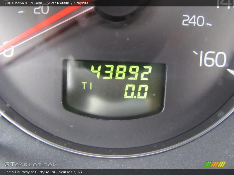 Silver Metallic / Graphite 2004 Volvo XC70 AWD