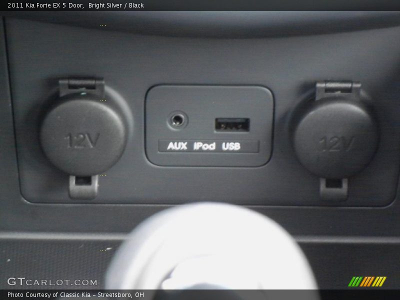 Bright Silver / Black 2011 Kia Forte EX 5 Door