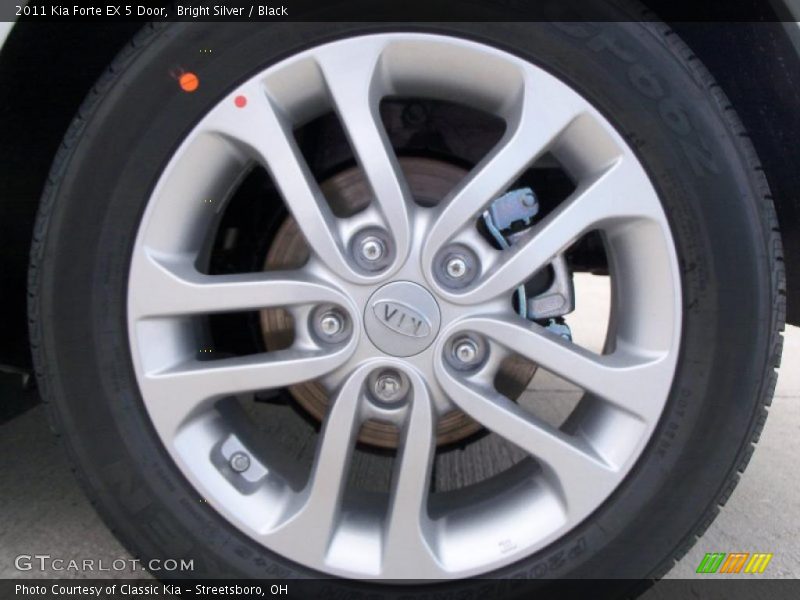  2011 Forte EX 5 Door Wheel