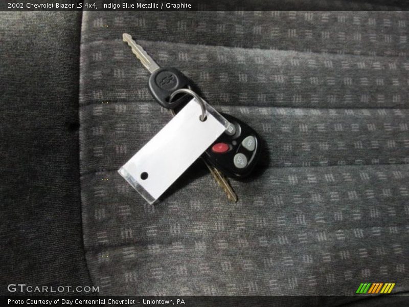 Indigo Blue Metallic / Graphite 2002 Chevrolet Blazer LS 4x4