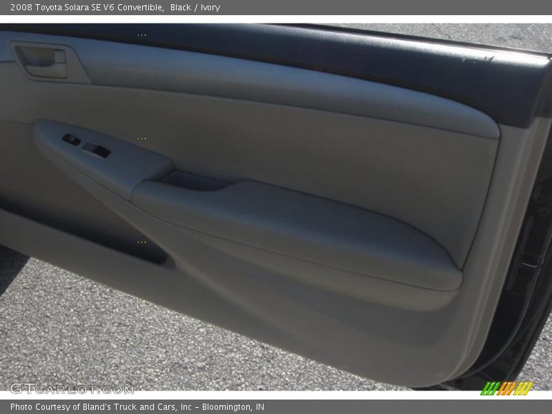 Black / Ivory 2008 Toyota Solara SE V6 Convertible
