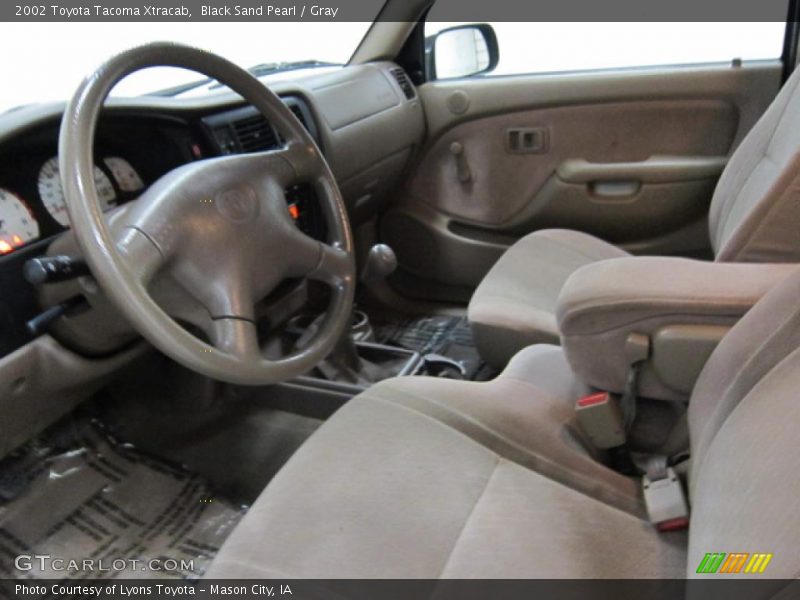 Black Sand Pearl / Gray 2002 Toyota Tacoma Xtracab