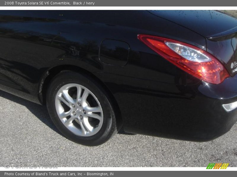 Black / Ivory 2008 Toyota Solara SE V6 Convertible
