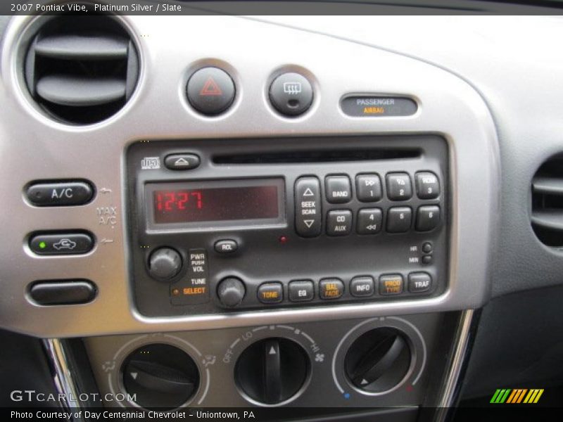 Platinum Silver / Slate 2007 Pontiac Vibe