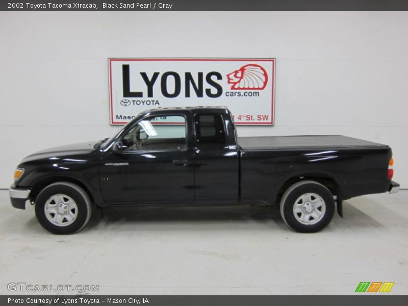 Black Sand Pearl / Gray 2002 Toyota Tacoma Xtracab