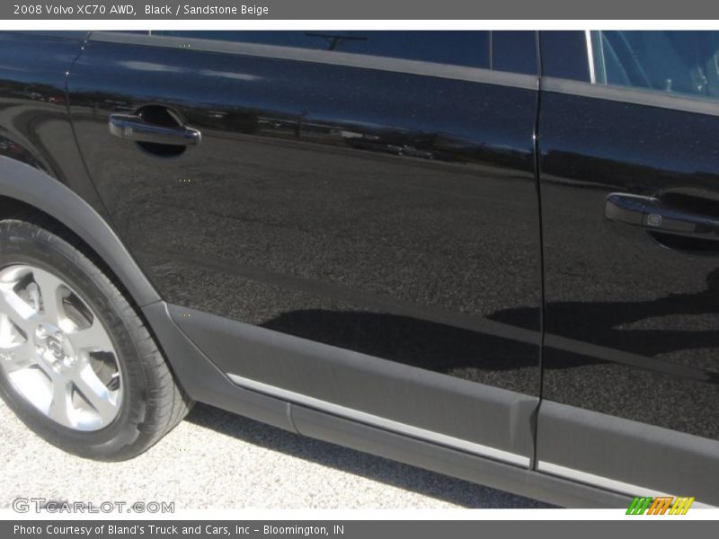 Black / Sandstone Beige 2008 Volvo XC70 AWD