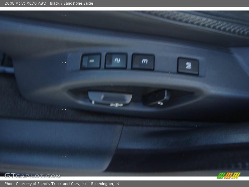 Black / Sandstone Beige 2008 Volvo XC70 AWD
