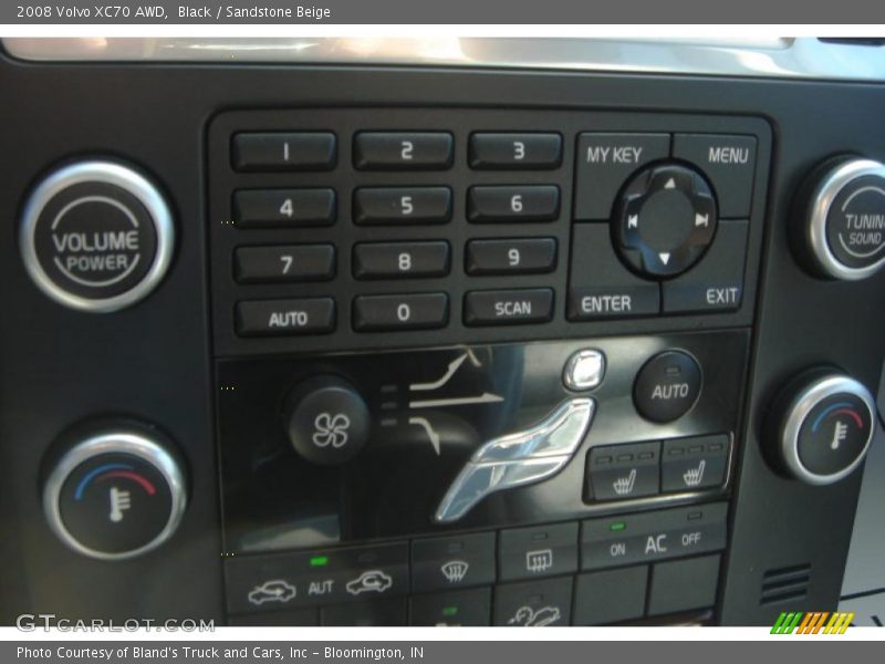 Black / Sandstone Beige 2008 Volvo XC70 AWD