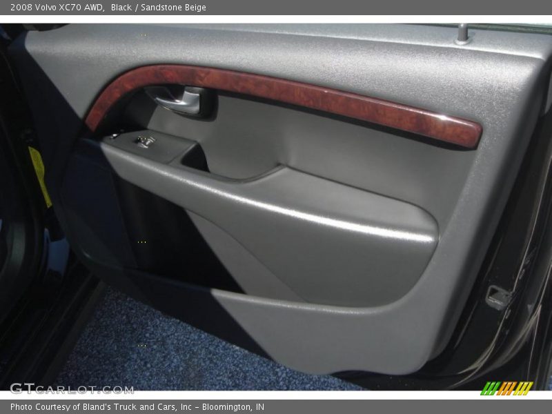 Black / Sandstone Beige 2008 Volvo XC70 AWD