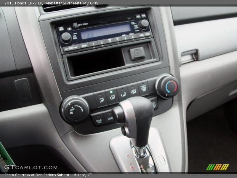 Controls of 2011 CR-V LX