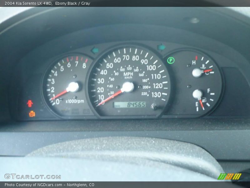 Ebony Black / Gray 2004 Kia Sorento LX 4WD