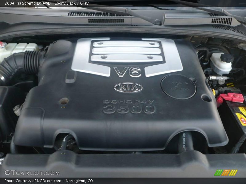 Ebony Black / Gray 2004 Kia Sorento LX 4WD
