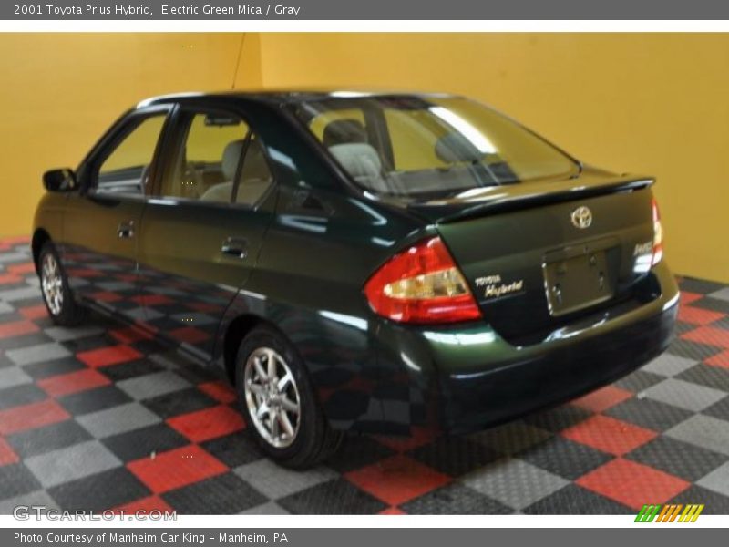 Electric Green Mica / Gray 2001 Toyota Prius Hybrid