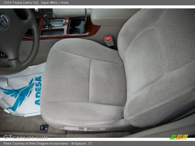 Super White / Stone 2004 Toyota Camry XLE