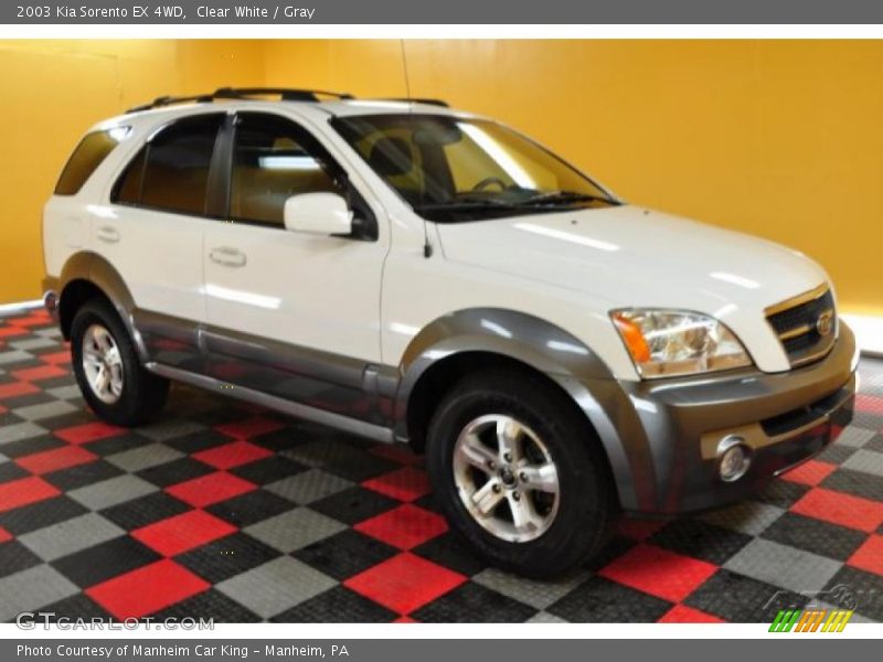 Clear White / Gray 2003 Kia Sorento EX 4WD
