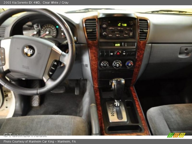 Clear White / Gray 2003 Kia Sorento EX 4WD