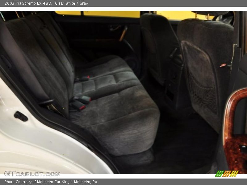 Clear White / Gray 2003 Kia Sorento EX 4WD
