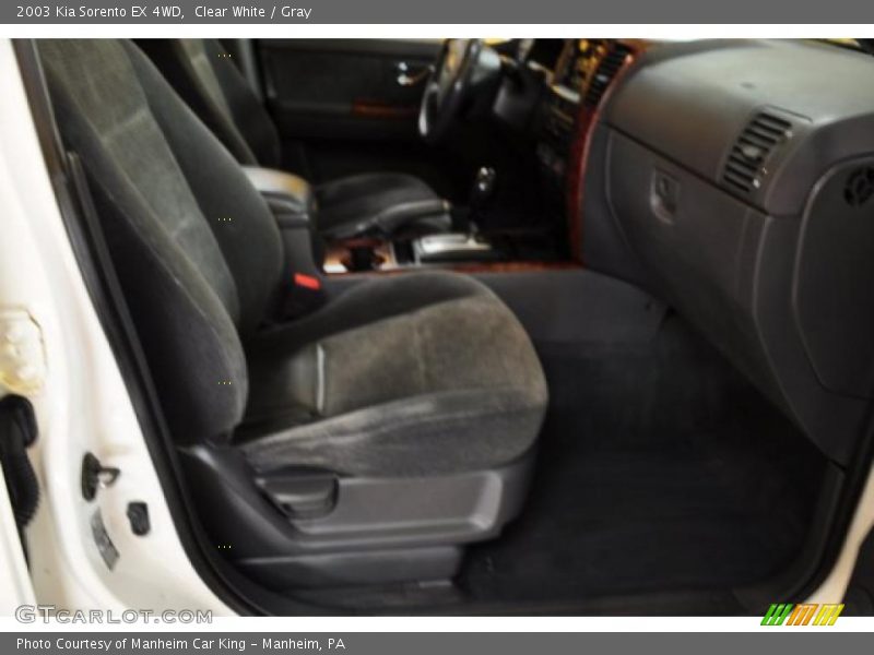 Clear White / Gray 2003 Kia Sorento EX 4WD