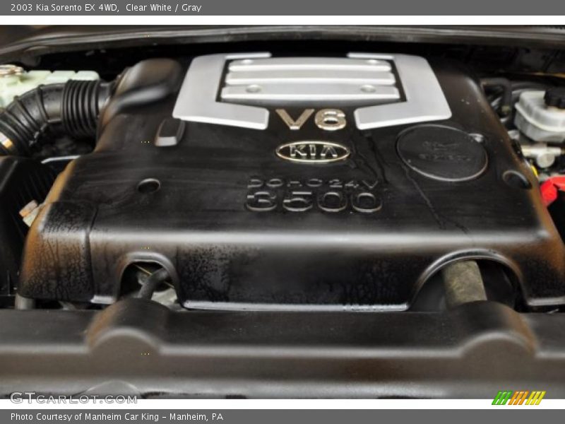 Clear White / Gray 2003 Kia Sorento EX 4WD