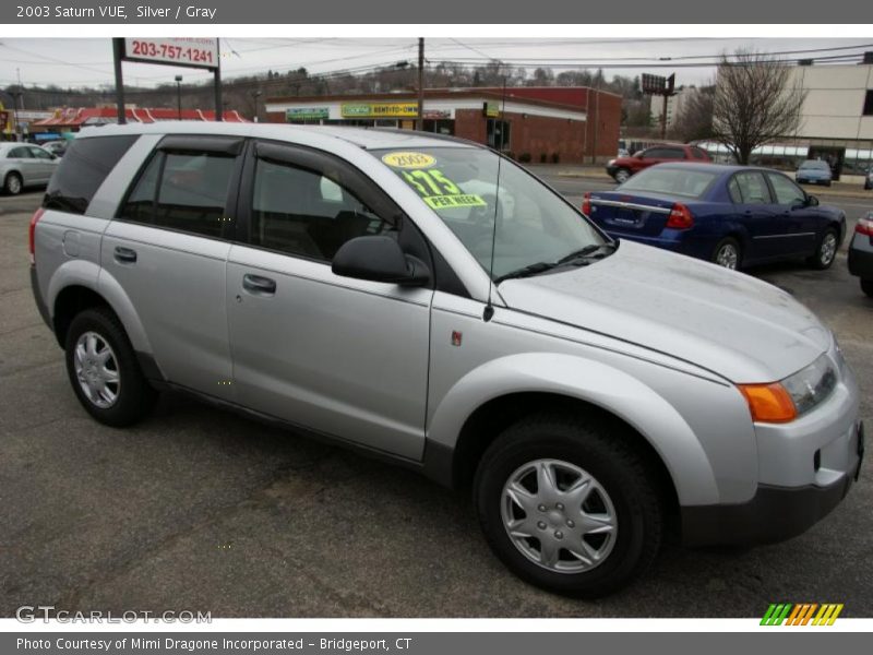 Silver / Gray 2003 Saturn VUE