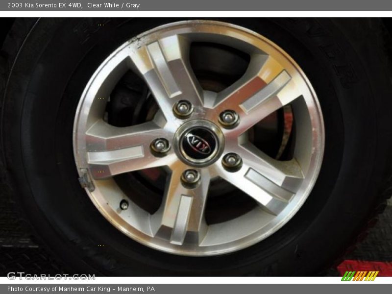 Clear White / Gray 2003 Kia Sorento EX 4WD