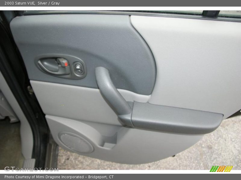 Silver / Gray 2003 Saturn VUE