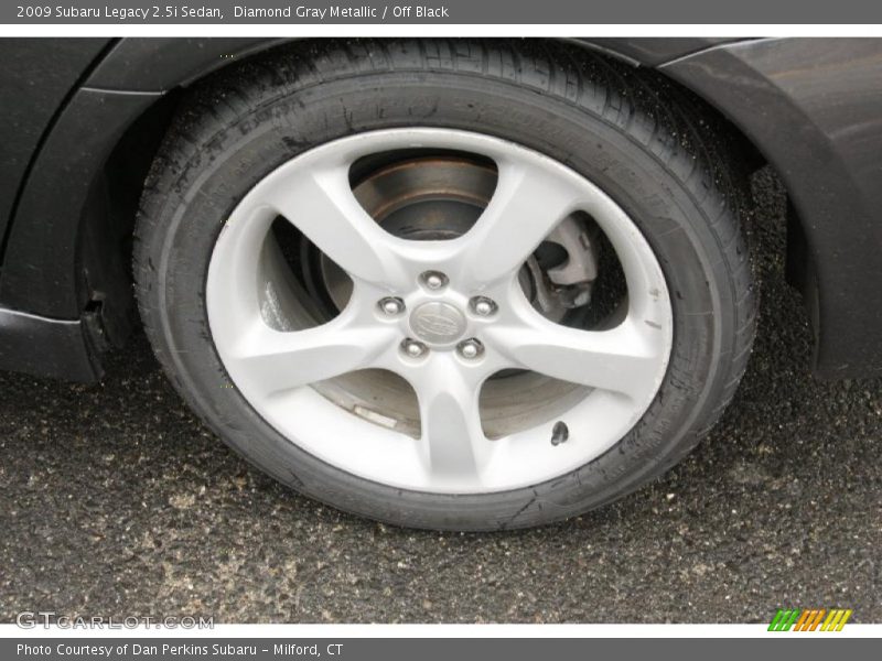 Diamond Gray Metallic / Off Black 2009 Subaru Legacy 2.5i Sedan