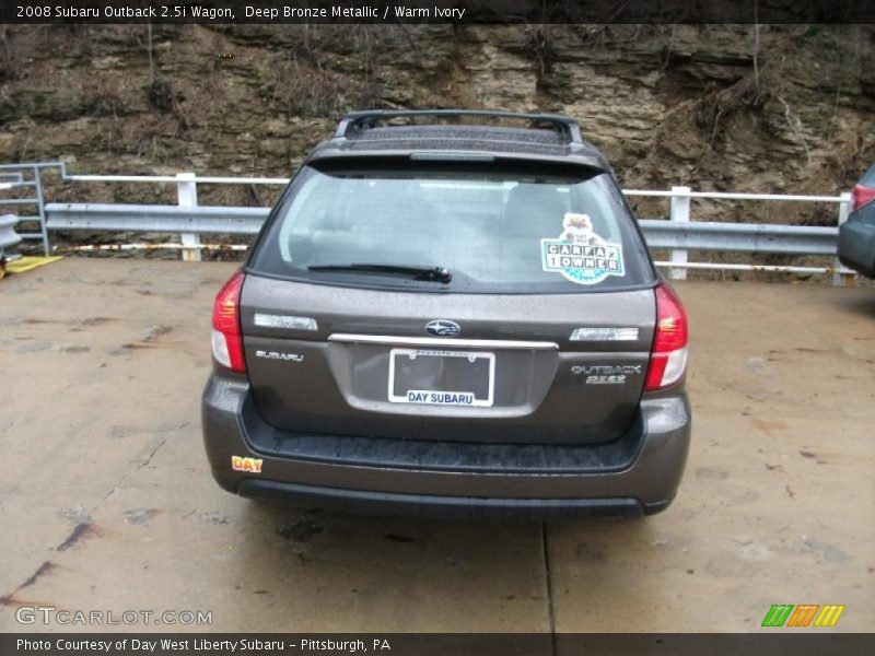 Deep Bronze Metallic / Warm Ivory 2008 Subaru Outback 2.5i Wagon