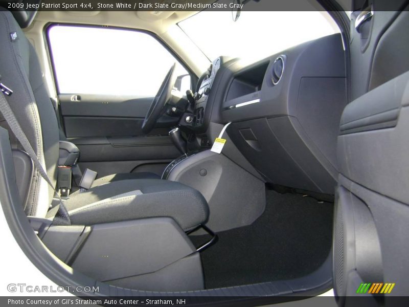 Stone White / Dark Slate Gray/Medium Slate Gray 2009 Jeep Patriot Sport 4x4