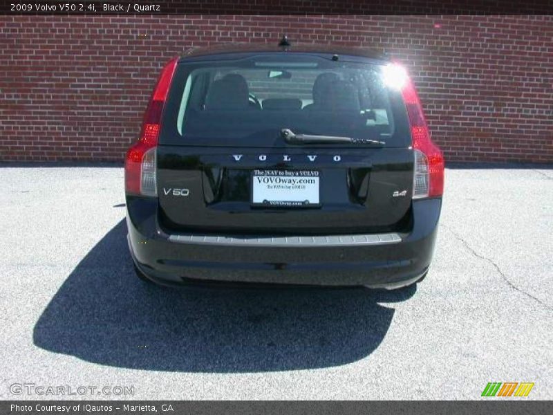 Black / Quartz 2009 Volvo V50 2.4i
