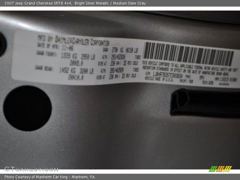 Bright Silver Metallic / Medium Slate Gray 2007 Jeep Grand Cherokee SRT8 4x4