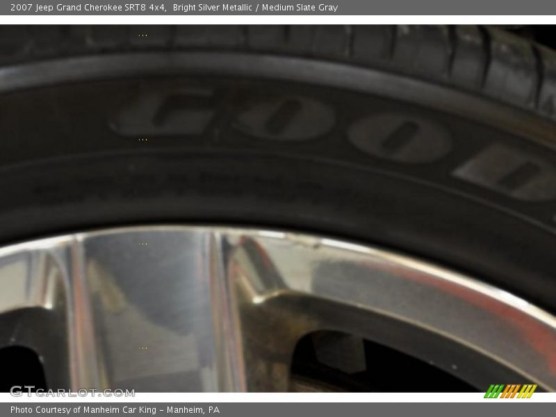 Bright Silver Metallic / Medium Slate Gray 2007 Jeep Grand Cherokee SRT8 4x4