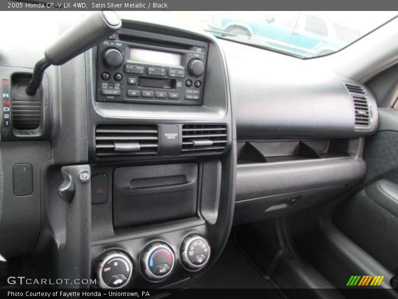 Satin Silver Metallic / Black 2005 Honda CR-V LX 4WD