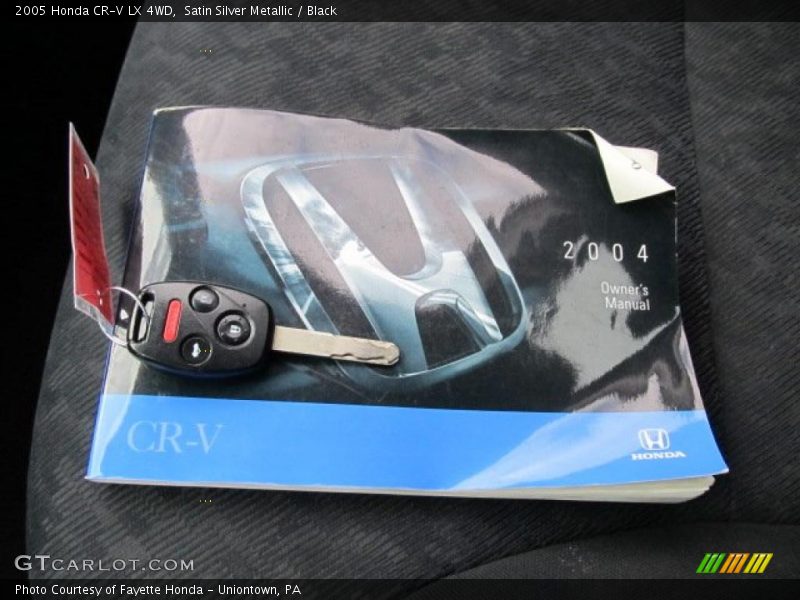 Satin Silver Metallic / Black 2005 Honda CR-V LX 4WD