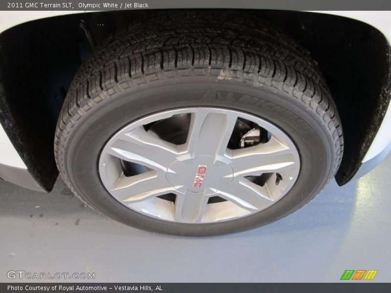 Olympic White / Jet Black 2011 GMC Terrain SLT