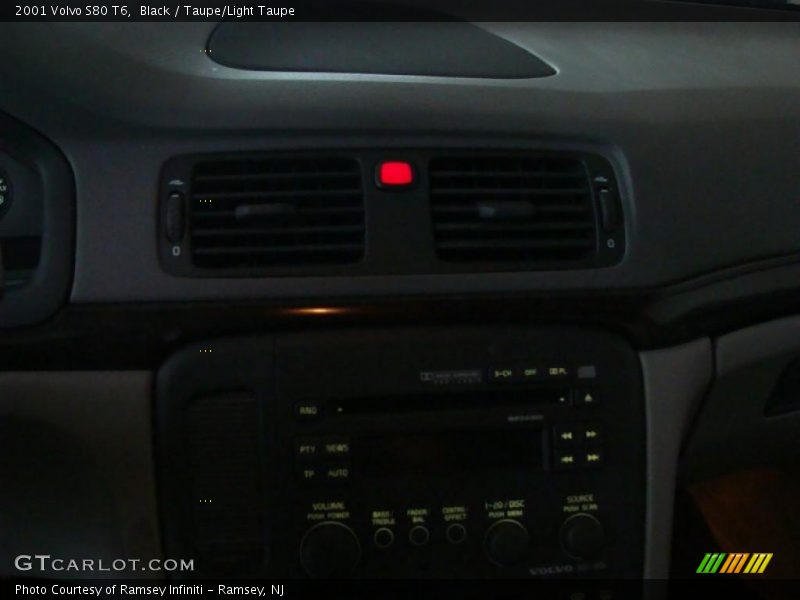Black / Taupe/Light Taupe 2001 Volvo S80 T6