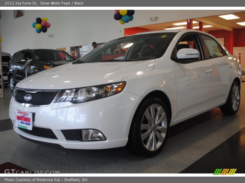 Snow White Pearl / Black 2011 Kia Forte SX