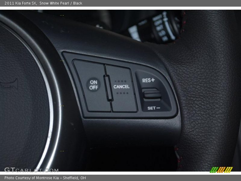 Snow White Pearl / Black 2011 Kia Forte SX
