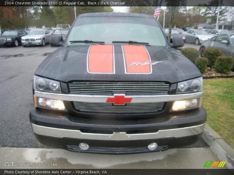 Black / Dark Charcoal 2004 Chevrolet Silverado 1500 LS Regular Cab
