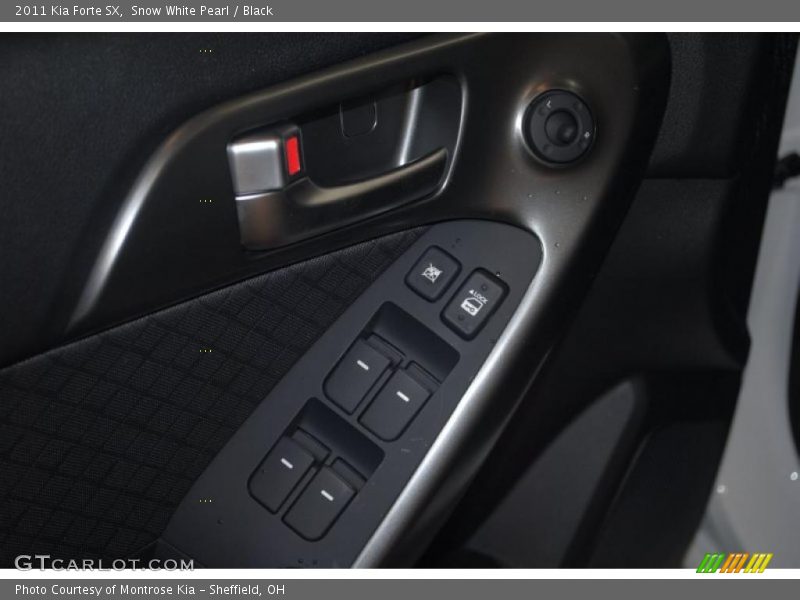 Snow White Pearl / Black 2011 Kia Forte SX