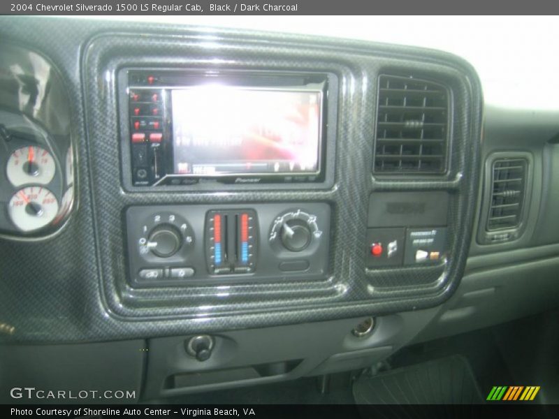 Black / Dark Charcoal 2004 Chevrolet Silverado 1500 LS Regular Cab