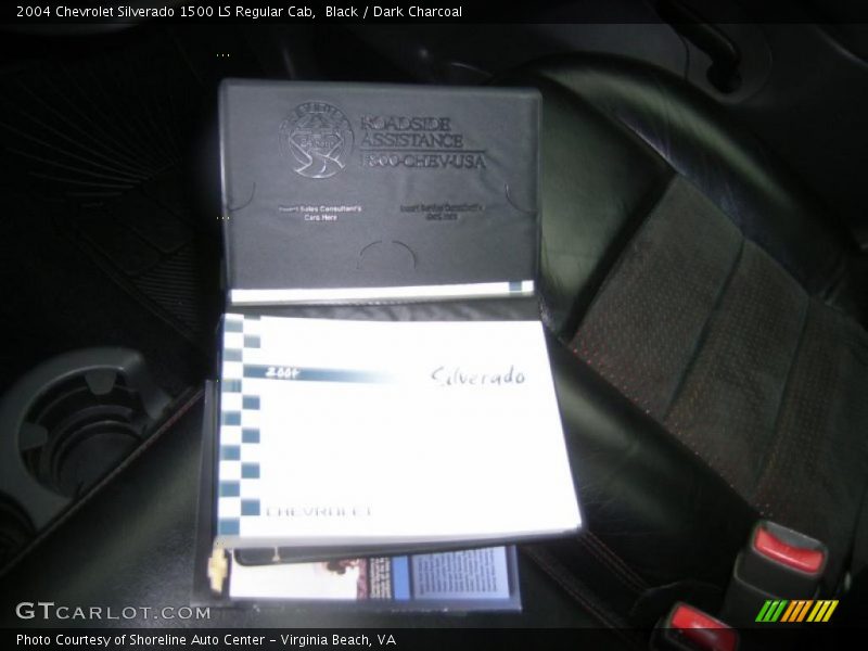 Black / Dark Charcoal 2004 Chevrolet Silverado 1500 LS Regular Cab