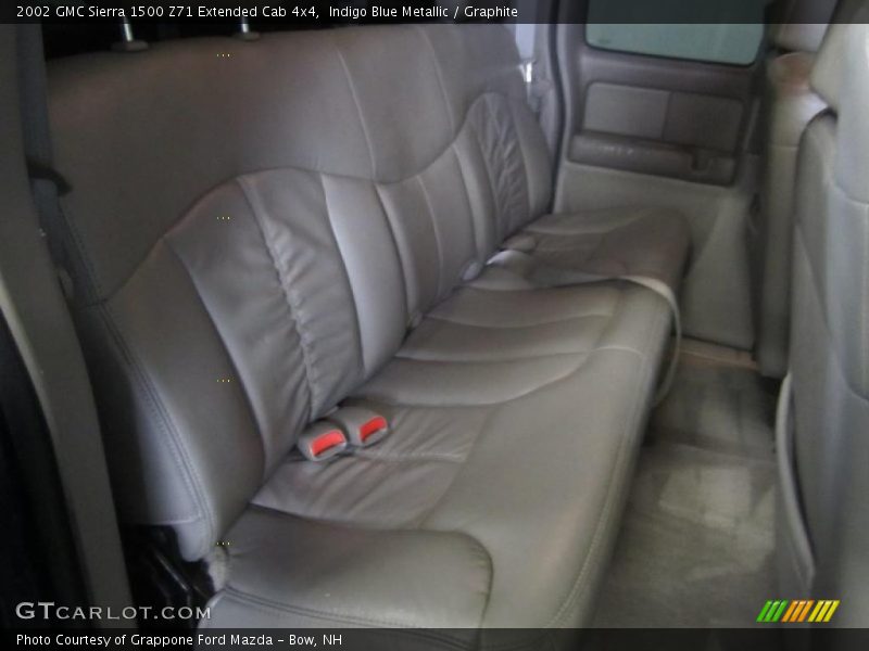  2002 Sierra 1500 Z71 Extended Cab 4x4 Graphite Interior